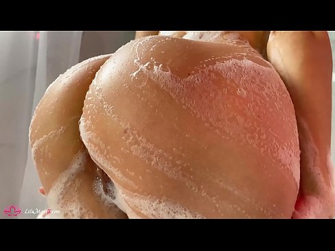 ❤️ Morena se masturba el coño con un vibrador hasta alcanzar un intenso orgasmo en la ducha Video de porno en es.hentaiser.ru ❌️